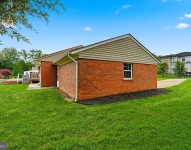 1719 Melbourne Drive - Photo Thumbnail 48