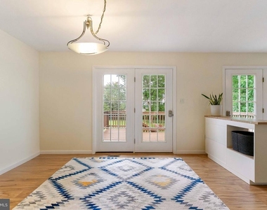 6703 Oak Drive - Photo Thumbnail 7