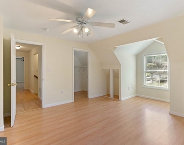 6703 Oak Drive - Photo Thumbnail 12