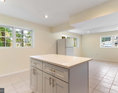 6703 Oak Drive - Photo Thumbnail 20