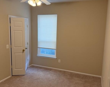 1530 Spring Gate Drive - Photo Thumbnail 14