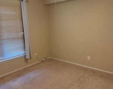 1530 Spring Gate Drive - Photo Thumbnail 5