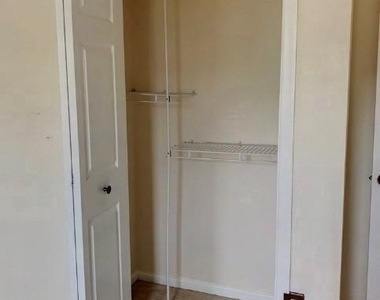 2321 Bedfordshire Circle - Photo Thumbnail 11