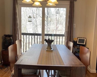 6834 Deer Run Drive - Photo Thumbnail 9