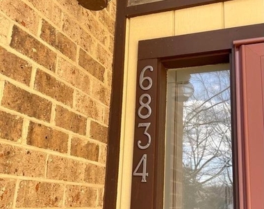 6834 Deer Run Drive - Photo Thumbnail 1