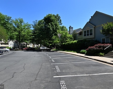 2220 Springwood Drive - Photo Thumbnail 77