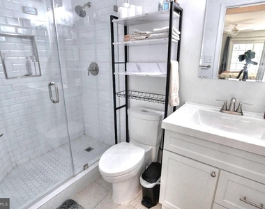 2220 Springwood Drive - Photo Thumbnail 6