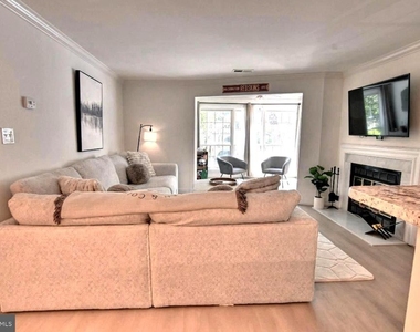 2220 Springwood Drive - Photo Thumbnail 15