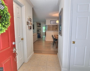2220 Springwood Drive - Photo Thumbnail 9