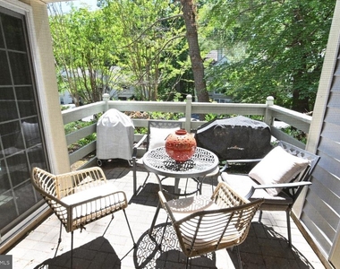 2220 Springwood Drive - Photo Thumbnail 38