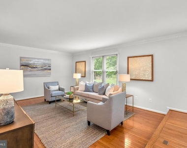 9428 Meadow Shire Lane - Photo Thumbnail 7