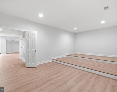 5285 Meadow Estates Drive - Photo Thumbnail 26
