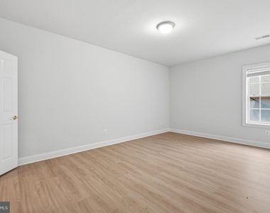 5285 Meadow Estates Drive - Photo Thumbnail 24