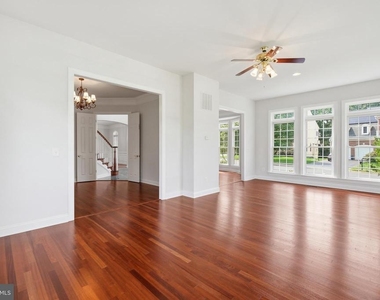 5285 Meadow Estates Drive - Photo Thumbnail 8