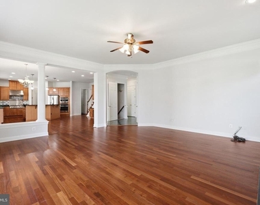 5285 Meadow Estates Drive - Photo Thumbnail 15