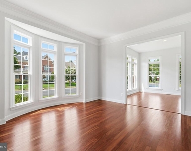 5285 Meadow Estates Drive - Photo Thumbnail 6