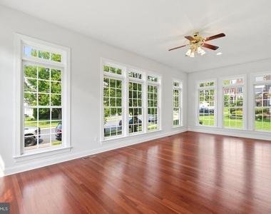 5285 Meadow Estates Drive - Photo Thumbnail 7