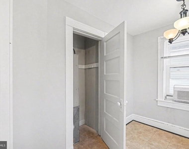 803 Wolfe Street - Photo Thumbnail 8