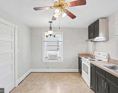 803 Wolfe Street - Photo Thumbnail 5