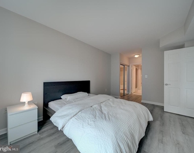 3101 N Hampton Drive - Photo Thumbnail 15