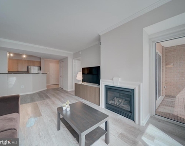 3101 N Hampton Drive - Photo Thumbnail 12