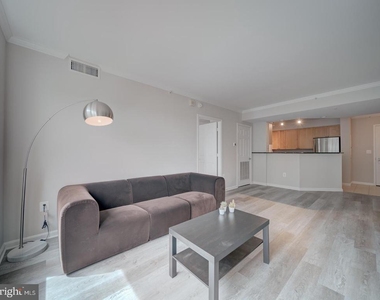 3101 N Hampton Drive - Photo Thumbnail 11