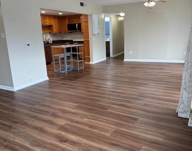 6301 Stevenson Avenue - Photo Thumbnail 6