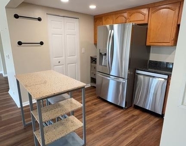 6301 Stevenson Avenue - Photo Thumbnail 8