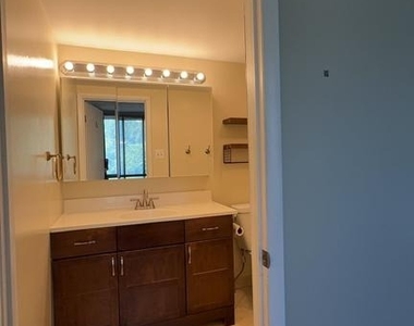 6301 Stevenson Avenue - Photo Thumbnail 24