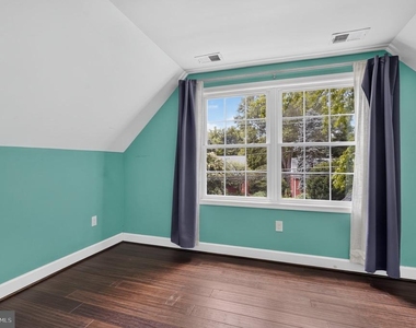 2227 N Lexington Street N - Photo Thumbnail 24