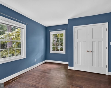 2227 N Lexington Street N - Photo Thumbnail 18