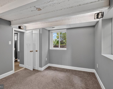2227 N Lexington Street N - Photo Thumbnail 29