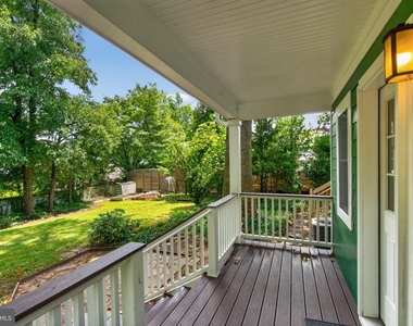 2227 N Lexington Street N - Photo Thumbnail 5