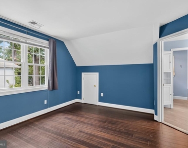 2227 N Lexington Street N - Photo Thumbnail 21