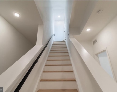 2137 E Firth Street - Photo Thumbnail 8