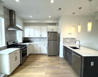 2137 E Firth Street - Photo Thumbnail 4