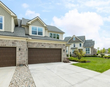 3031 N Spurway Drive - Photo Thumbnail 37