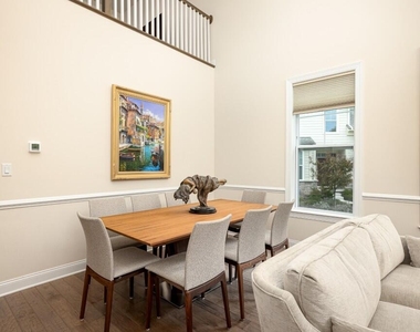 3031 N Spurway Drive - Photo Thumbnail 7
