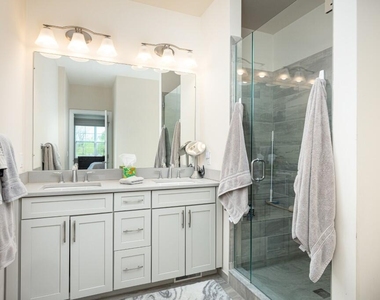 3031 N Spurway Drive - Photo Thumbnail 20