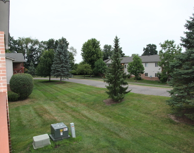2396 Quarterback Court - Photo Thumbnail 20