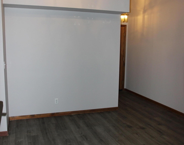 2396 Quarterback Court - Photo Thumbnail 3