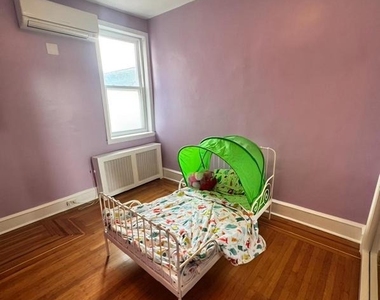 926 Snyder Avenue - Photo Thumbnail 8