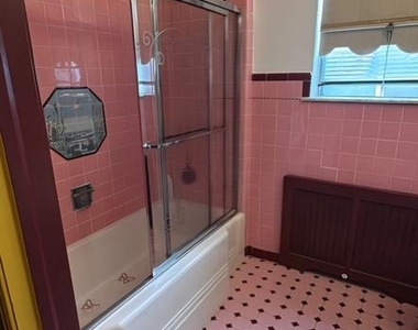 926 Snyder Avenue - Photo Thumbnail 12