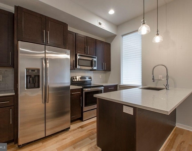 4304 Cresson Street - Photo Thumbnail 3