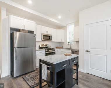 1307 Germantown Avenue - Photo Thumbnail 5