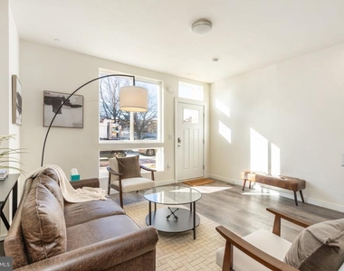 1307 Germantown Avenue - Photo Thumbnail 2