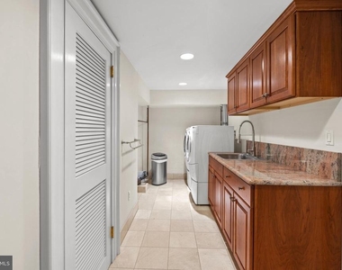 2201 Green Street - Photo Thumbnail 15