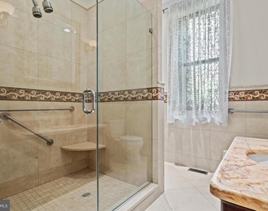 2201 Green Street - Photo Thumbnail 29