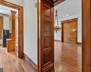 2201 Green Street - Photo Thumbnail 15