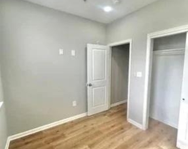 2215 N 10th Street - Photo Thumbnail 1